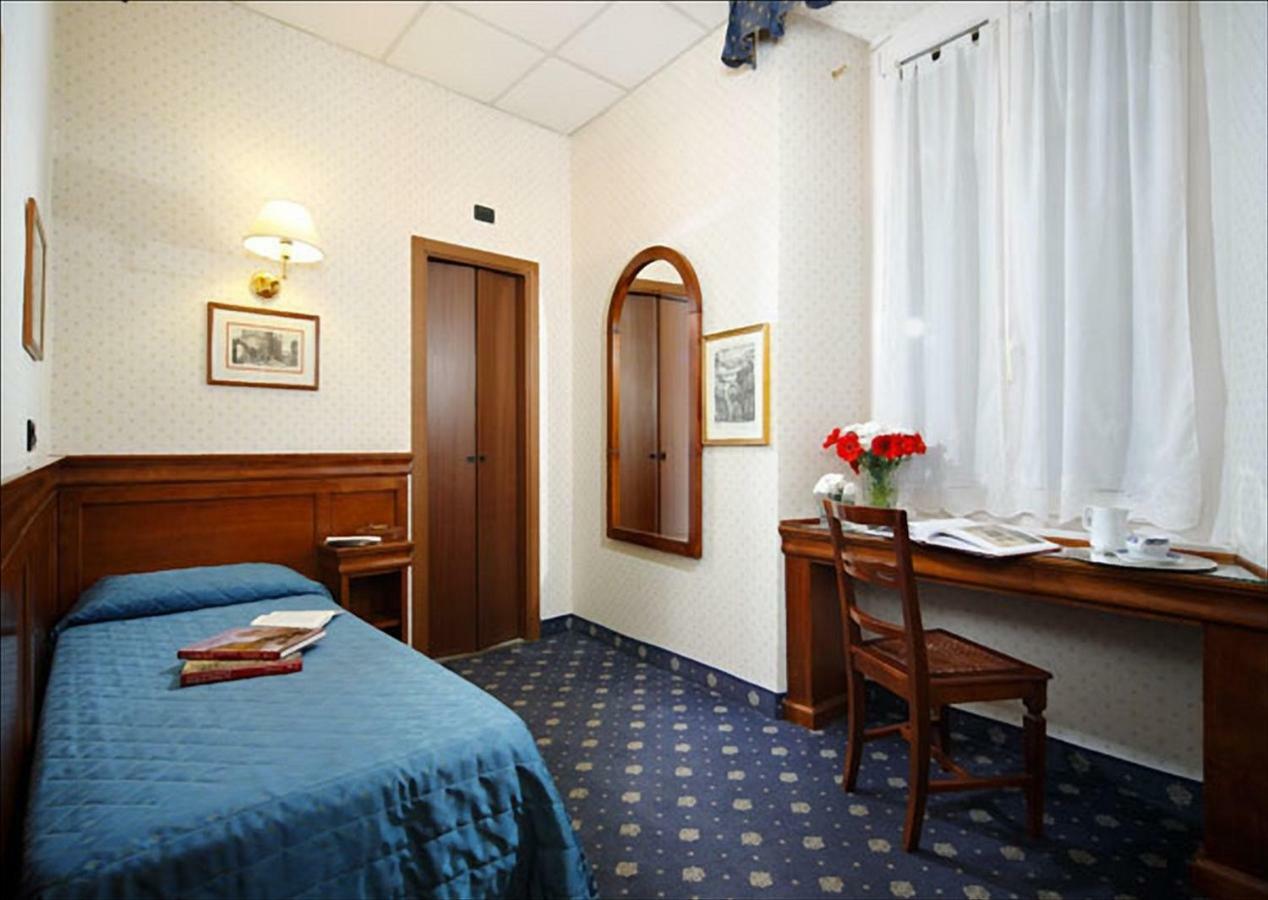 Hotel Portoghesi Ρώμη Εξωτερικό φωτογραφία